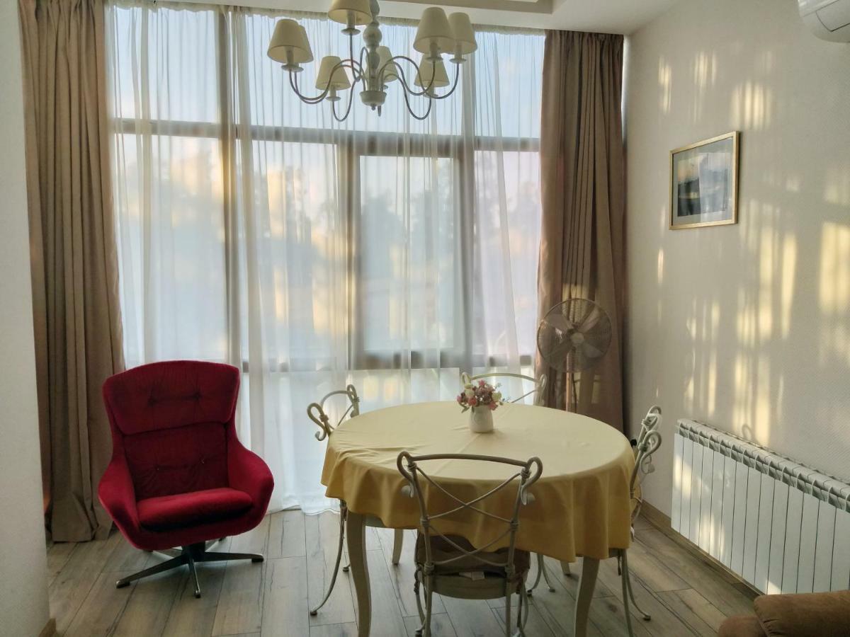 Boulevard apartment Batoumi Extérieur photo